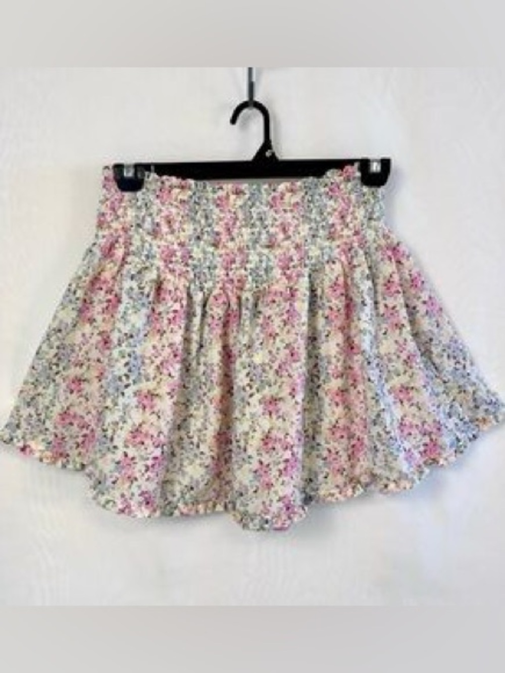 Madden NYC White Pink Floral Smocked Elastic Waist Band Mini Skirt Size XS